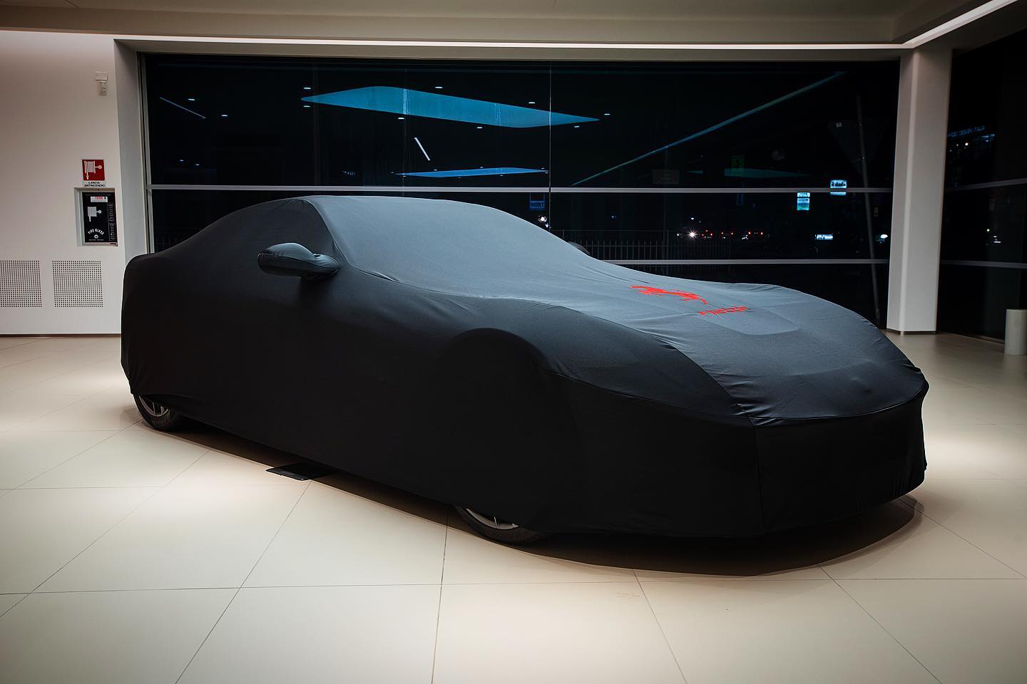 premiumcarcover.shop